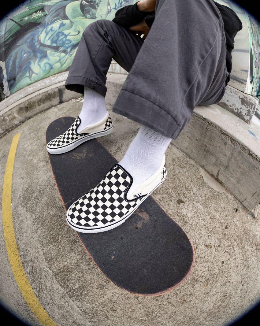 Dari Film 80an sampai ke Video Klip Favorit Genz, Vans Slip-On Checkerboard Gak Pernah Pudar!